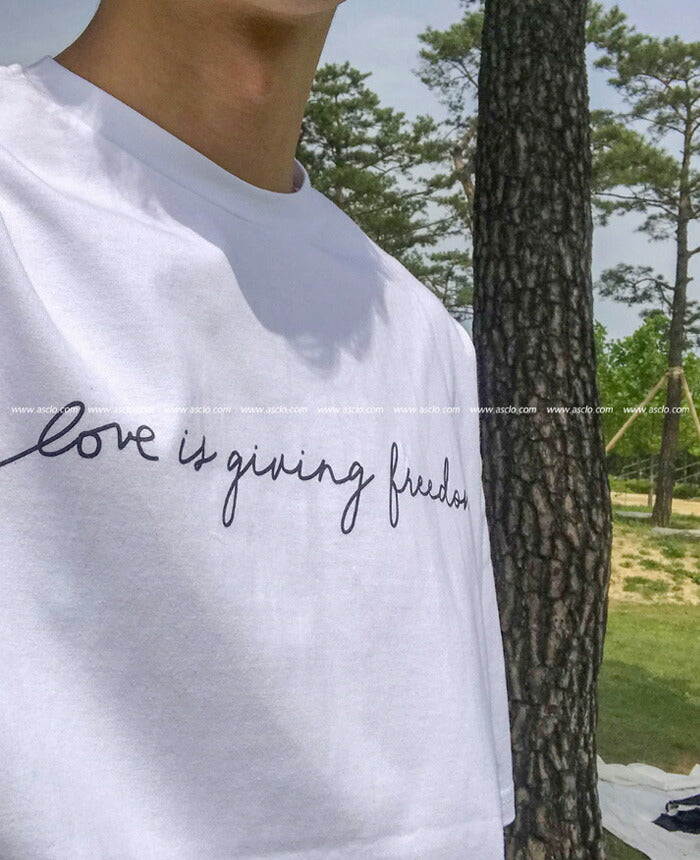 ASCLO(エジュクロ)Beru Lettering T Shirt